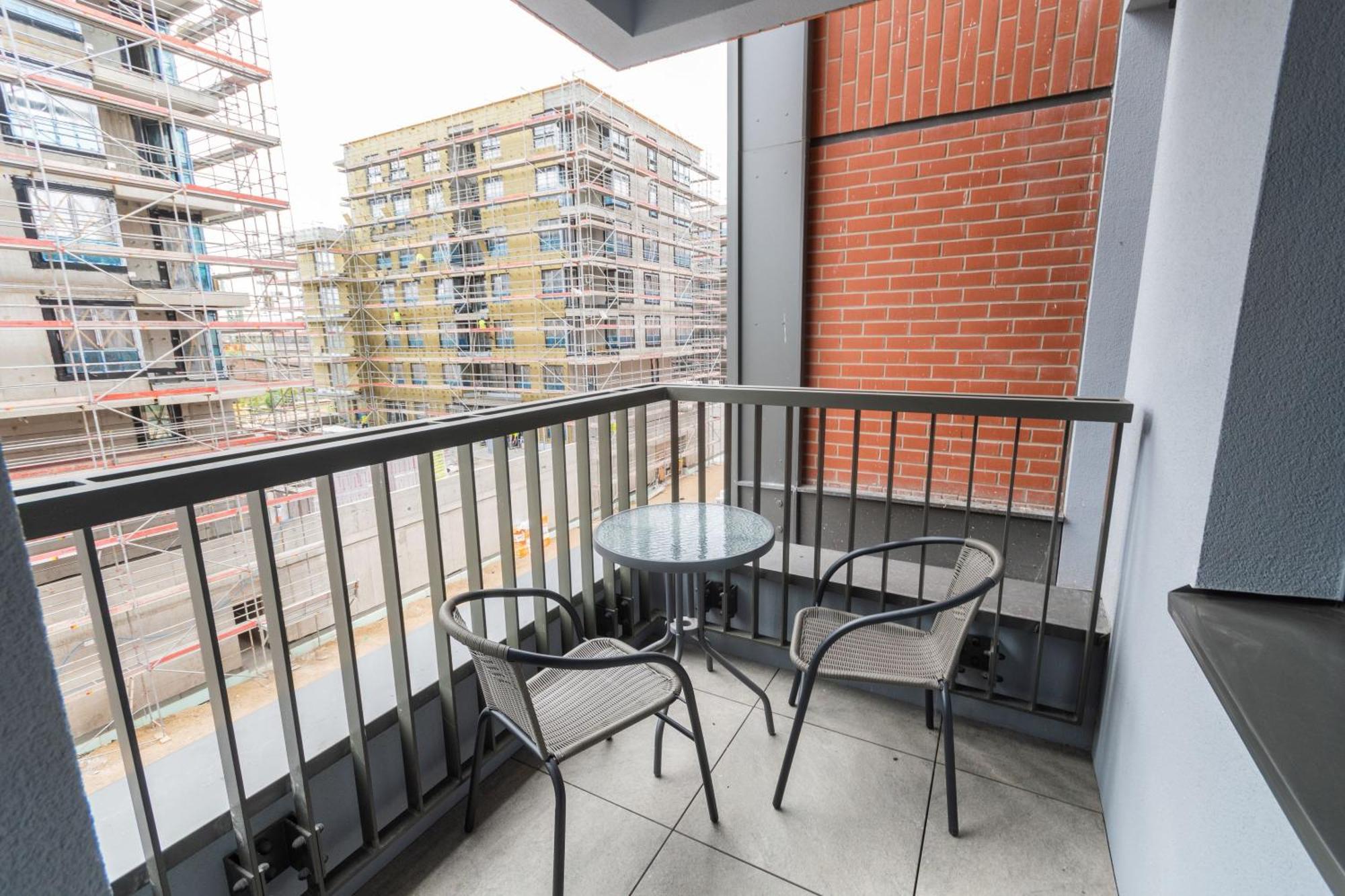 Grand Apartments - Doki Living & Foodhall Gdansk Exterior photo