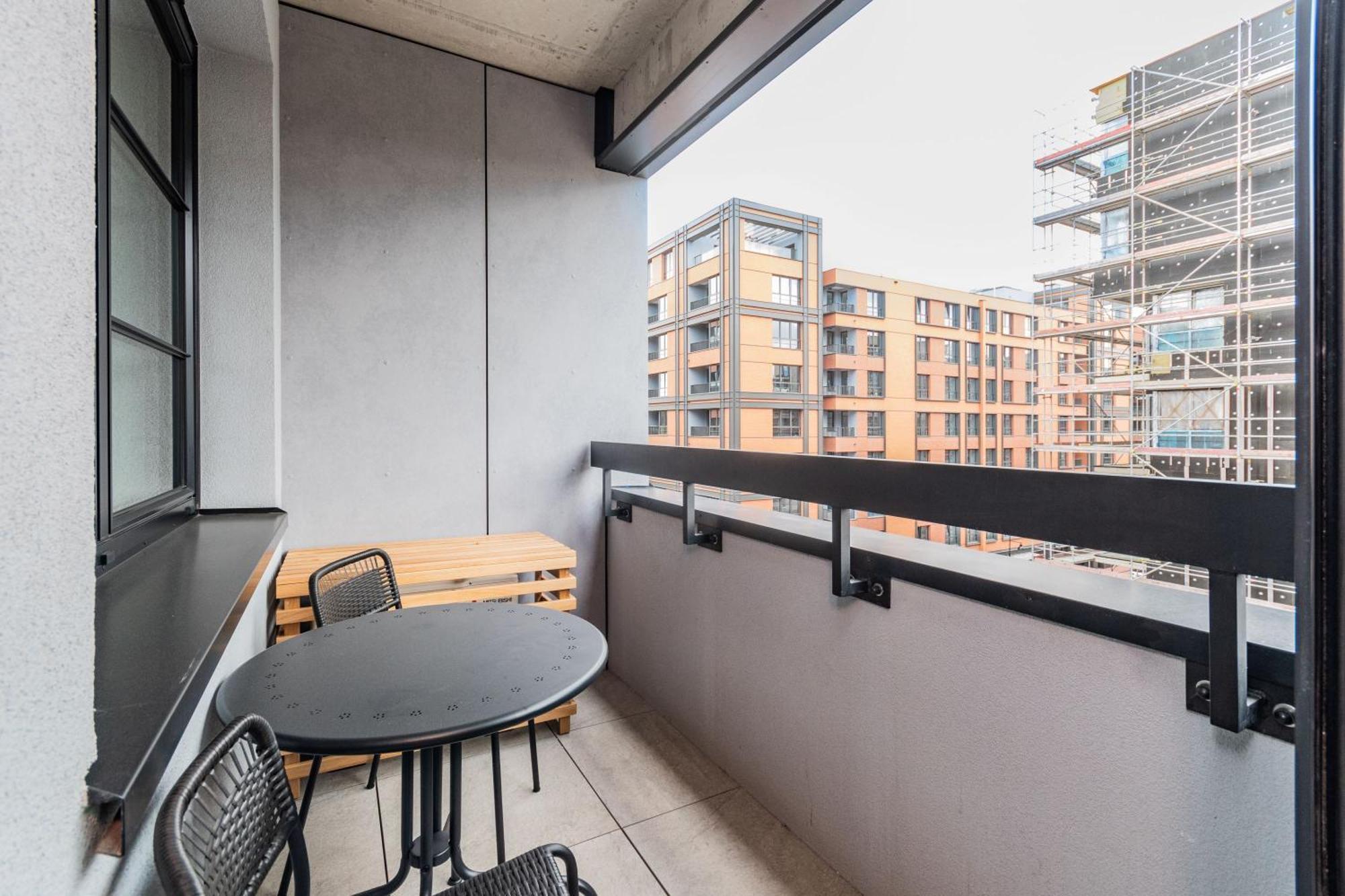 Grand Apartments - Doki Living & Foodhall Gdansk Exterior photo